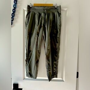 Lululemon pants